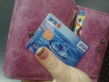 Carnetele de cecuri şi PIN-urile vor dispărea